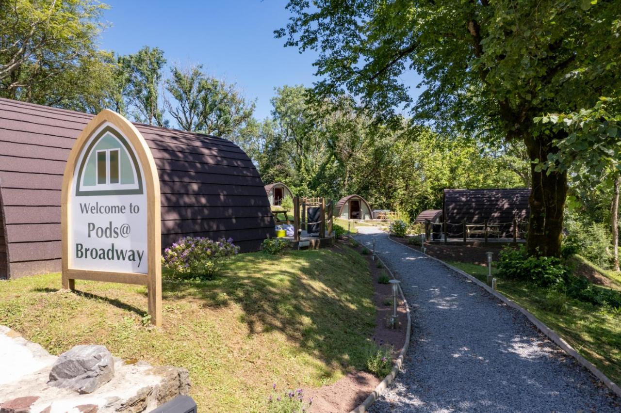 Pods At Broadway Villa Laugharne Dış mekan fotoğraf